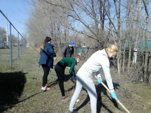 5 апреля 2018 года в Молодёжном муниципальном образовании прошёл всеобщий субботник, участие в котором приняли почти все организации Молодёжного МО.